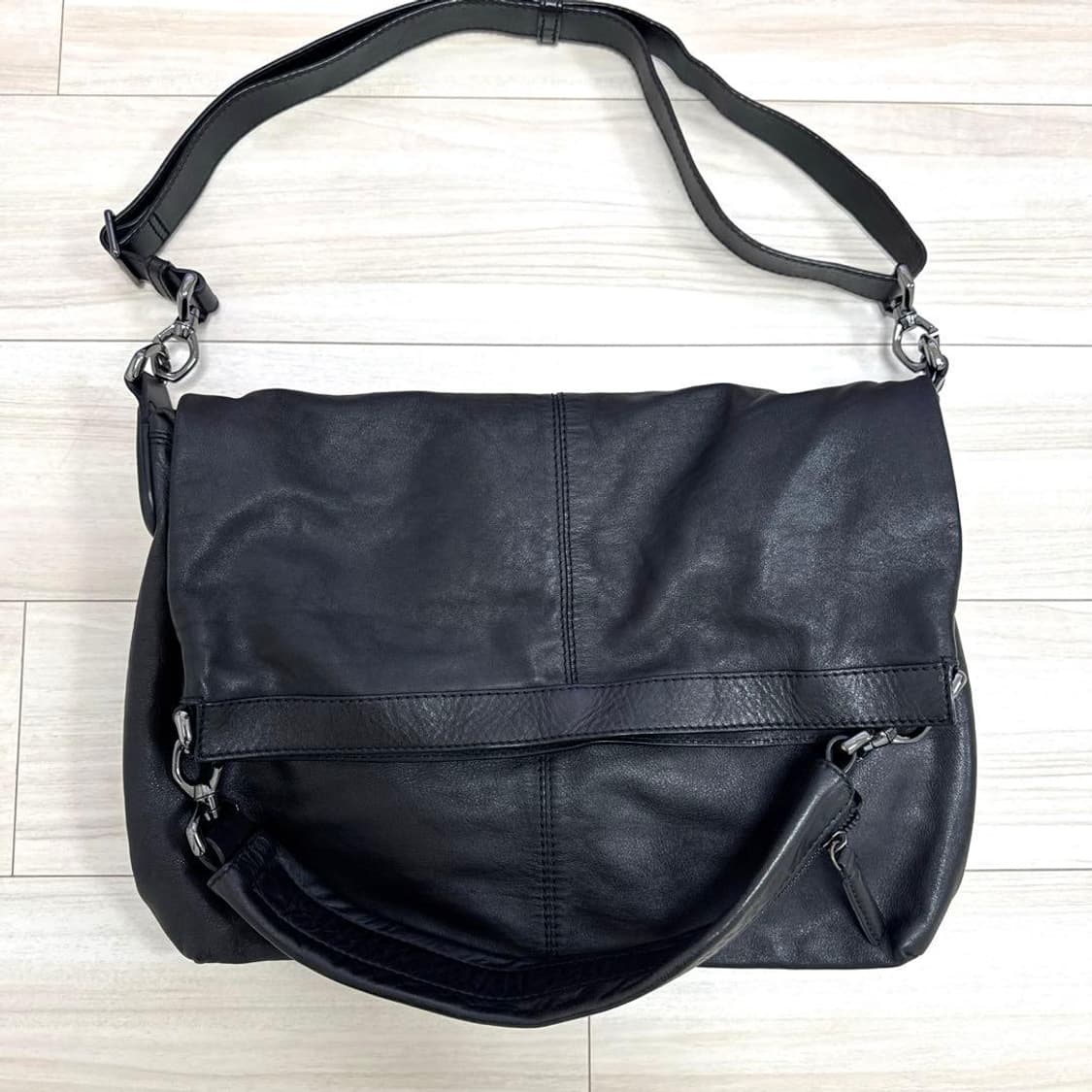 GIVENCHY(지방시) 블랙 레더 2WAY백 상품이미지2