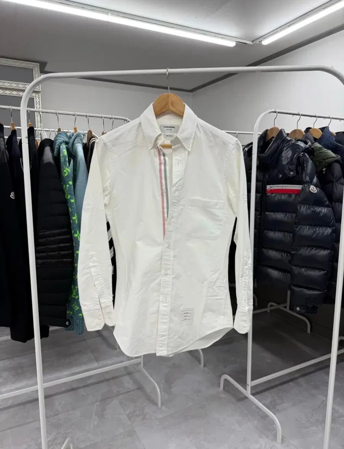 톰브라운 삼선 셔츠 상품이미지1