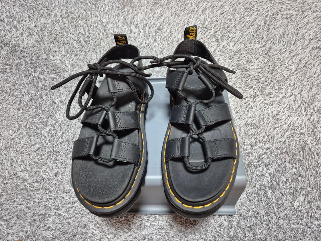 닥터마틴 나틸라 샌들 UK4 상품이미지1