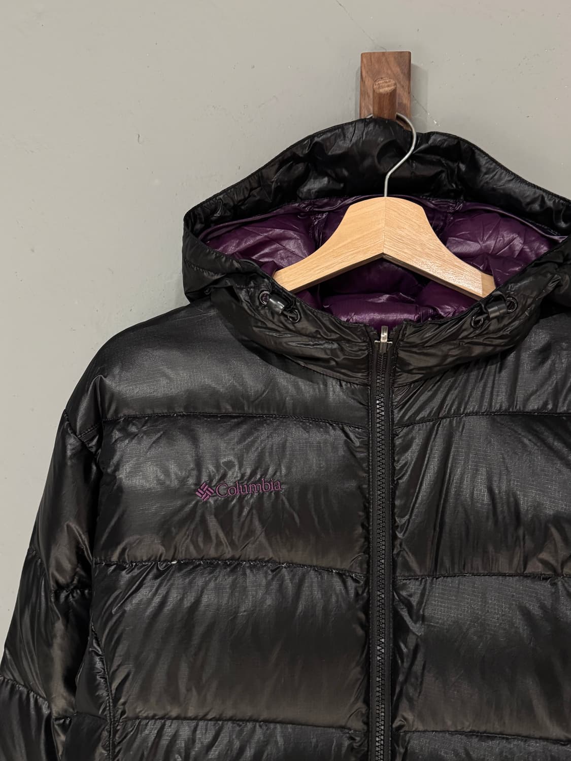 컬럼비아 재팬 유광 다운 푸퍼자켓  상품이미지3