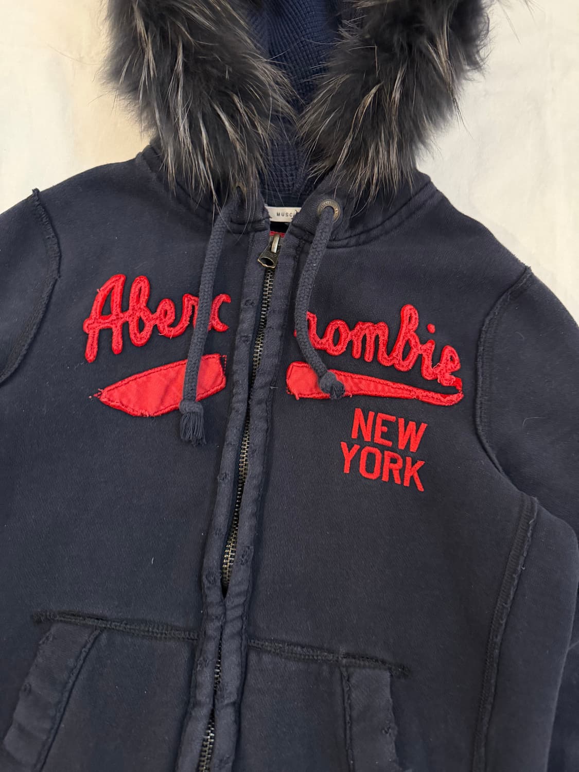 아베크롬비 대장급 울프죠 퍼 후드집업 네이비 상품이미지2