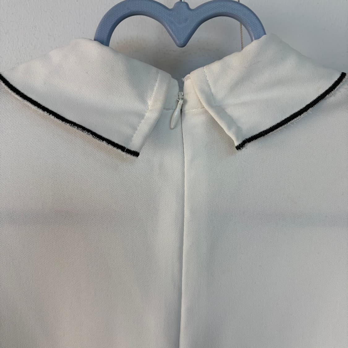 명품 화이트 자수 블라우스 상품이미지4