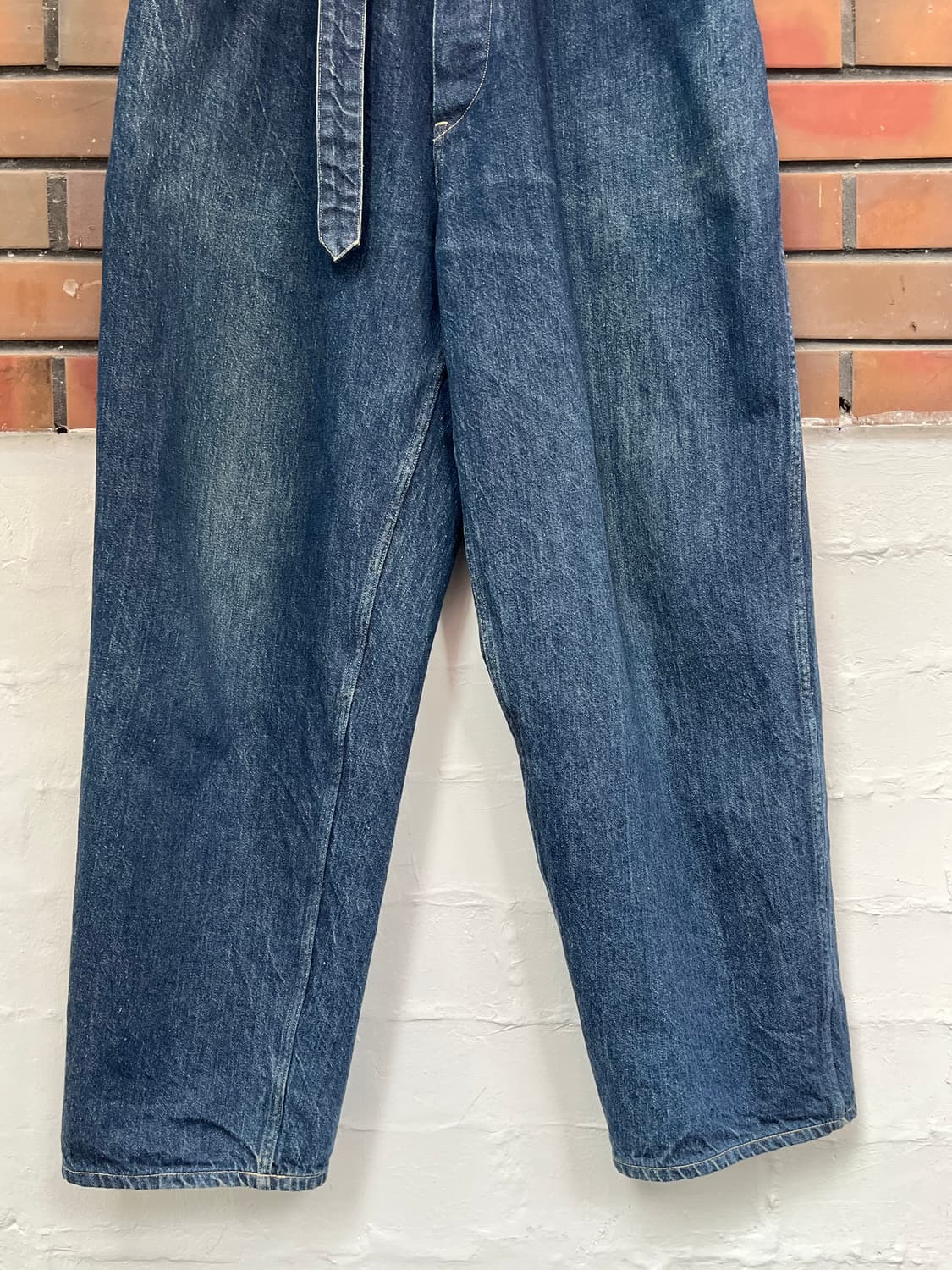 Comoli 코모리 벨티드 데님 팬츠 3 상품이미지2