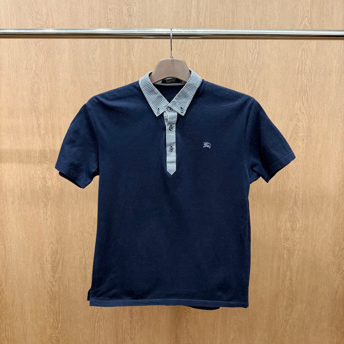 버버리 블랙라벨 체크 카라 반팔 티셔츠 자수 로고 디테일 슬림핏 네이비 상품이미지2