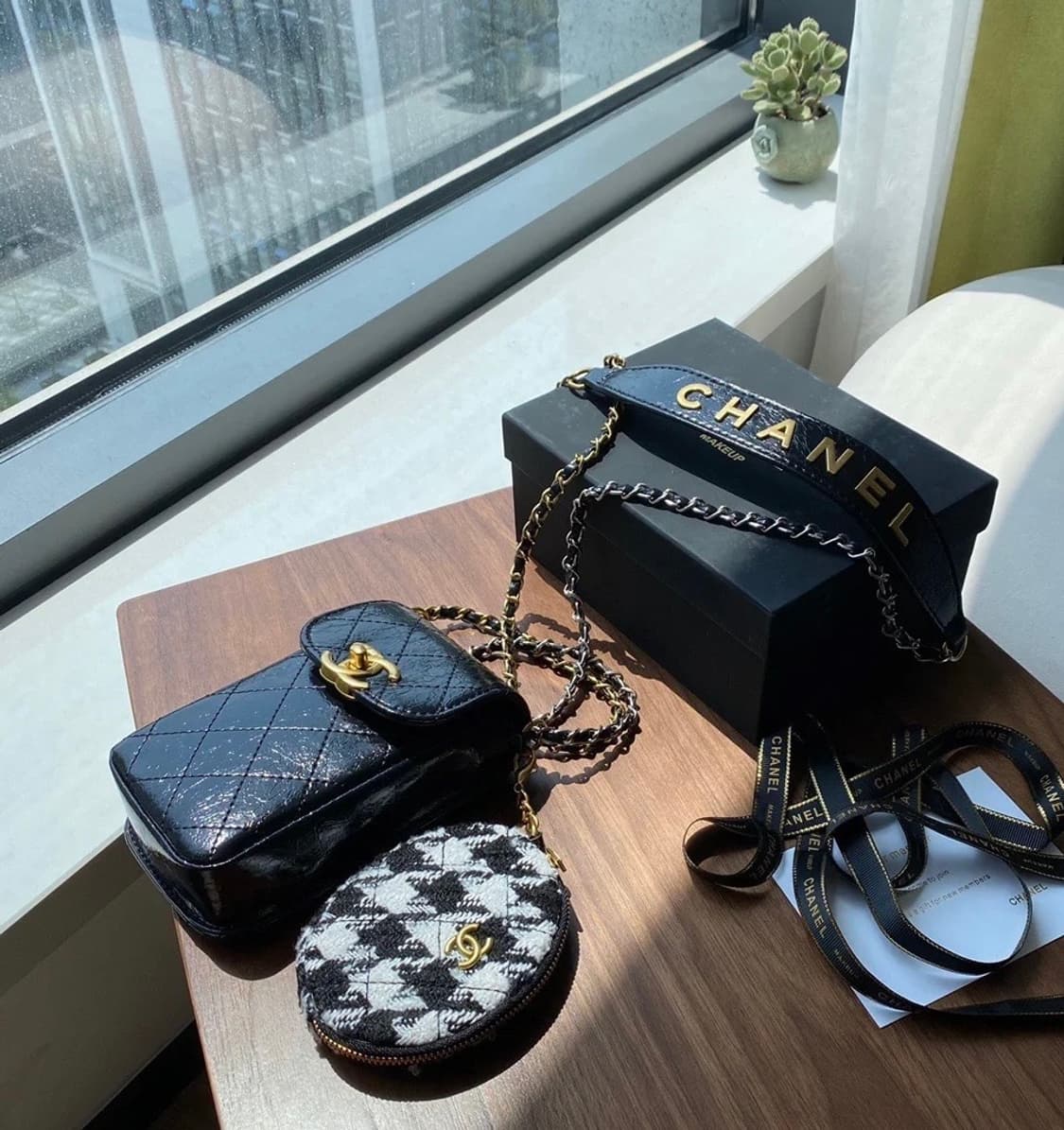 샤넬 뷰티 체인 크로스백 폰백 상품이미지1