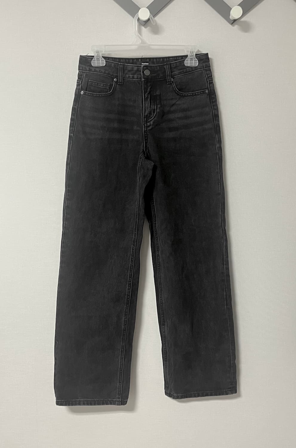 무신사 스탠다드 우먼즈 로 라이즈 와이드 데님 팬츠 [워시드 블랙] 상품이미지2