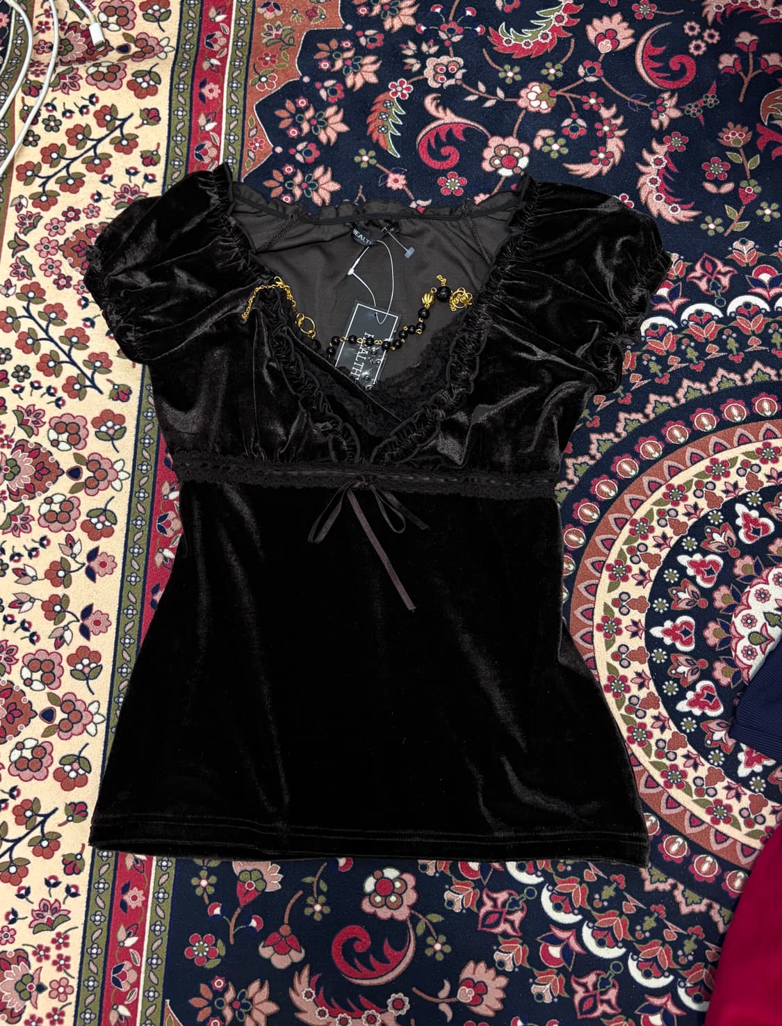 deep brown velvet henley top 상품이미지1