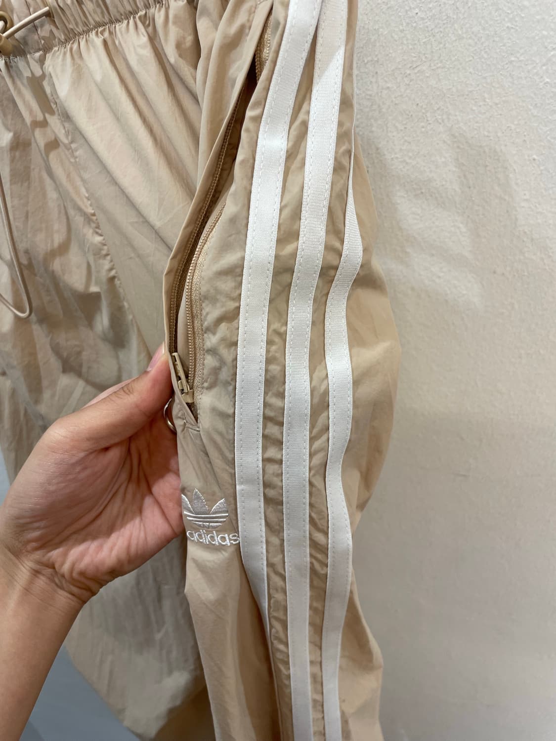 Adidas line pants beige 상품이미지7