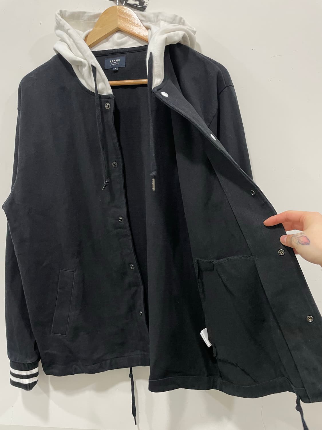 Beams heart 빔즈하트 후드 바시티자켓 상품이미지5