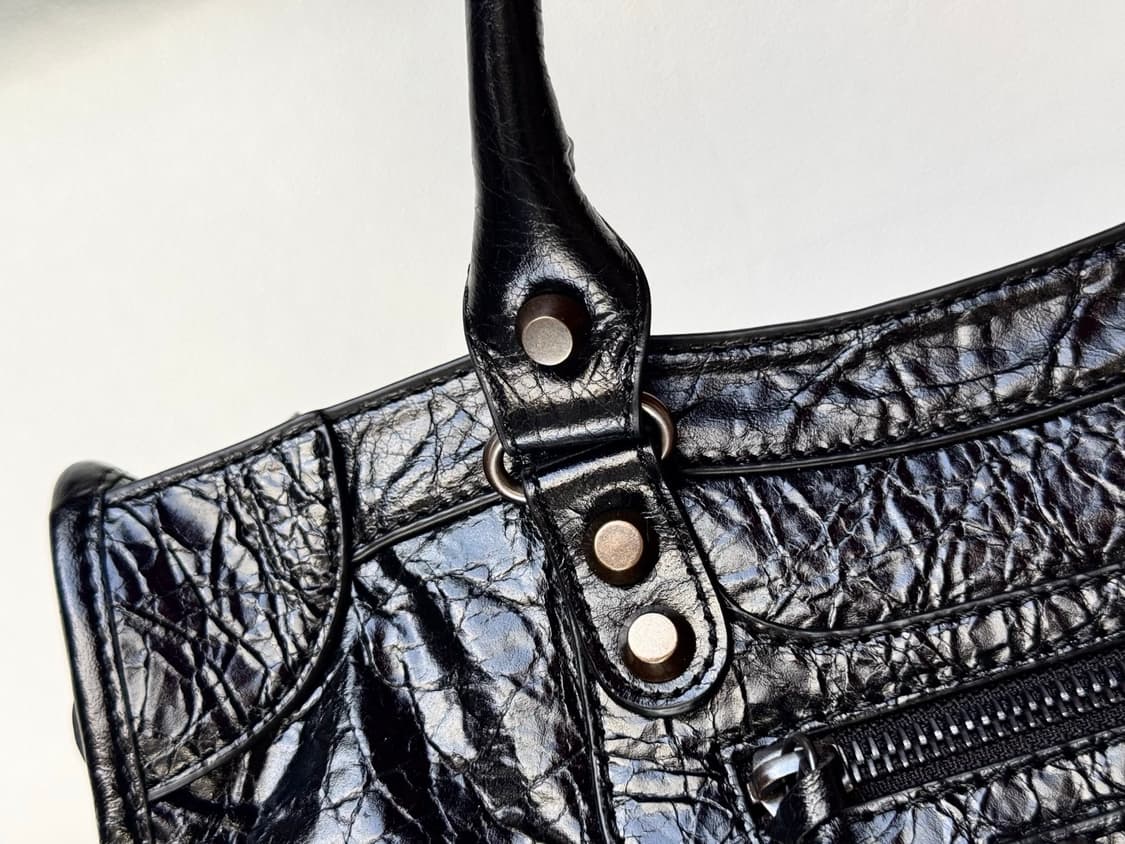 발렌시아가 르 시티 스몰 백 블랙 상품이미지5