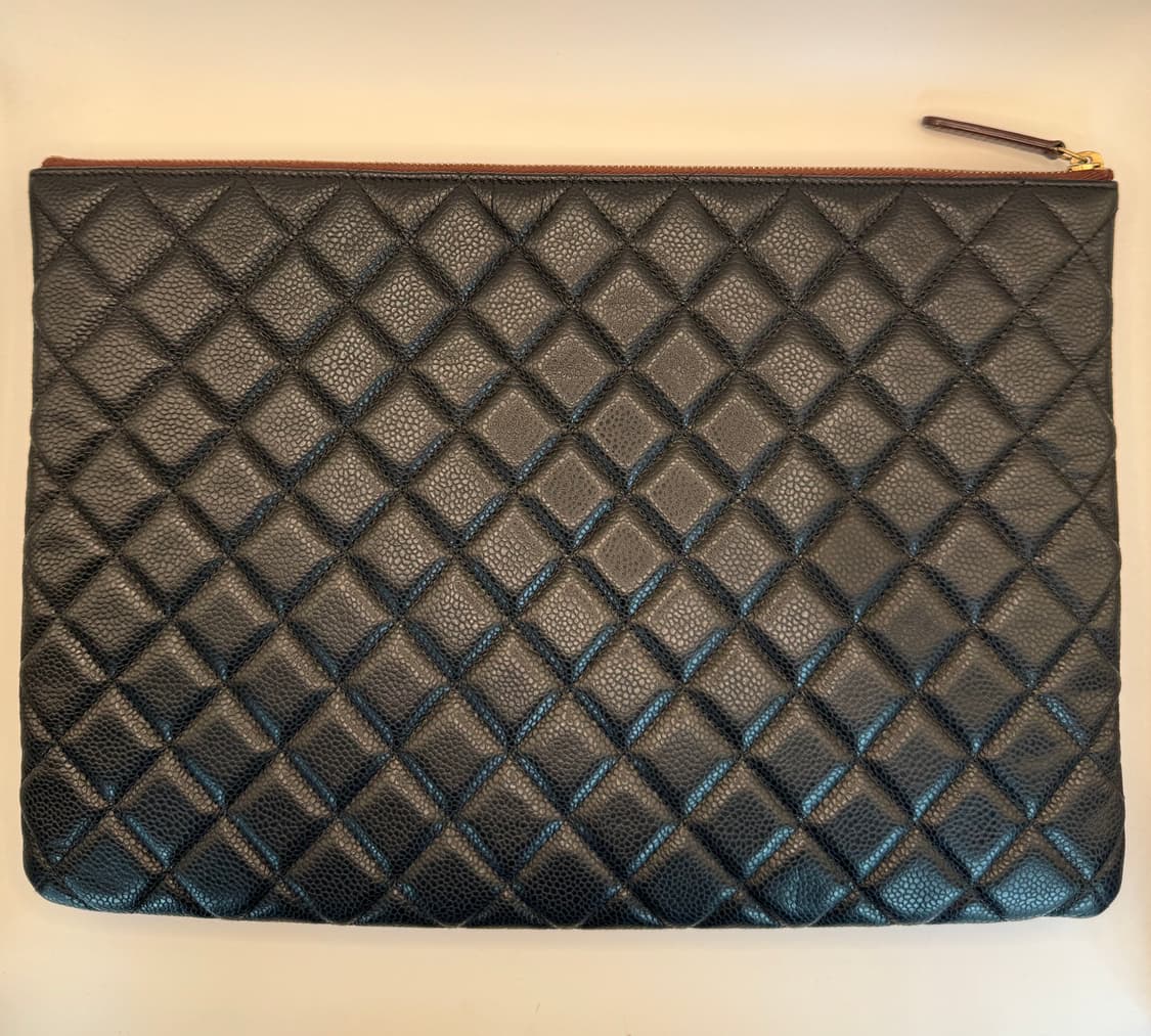 샤넬 클래식 캐비어 클러치 금장 라지 정품 상품이미지2