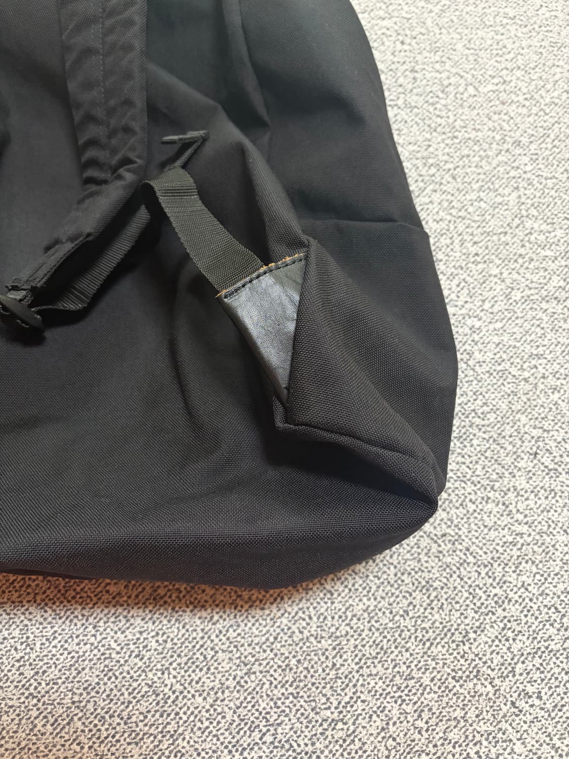 꼼데가르송 옴므플러스 백팩 라지 상품이미지4