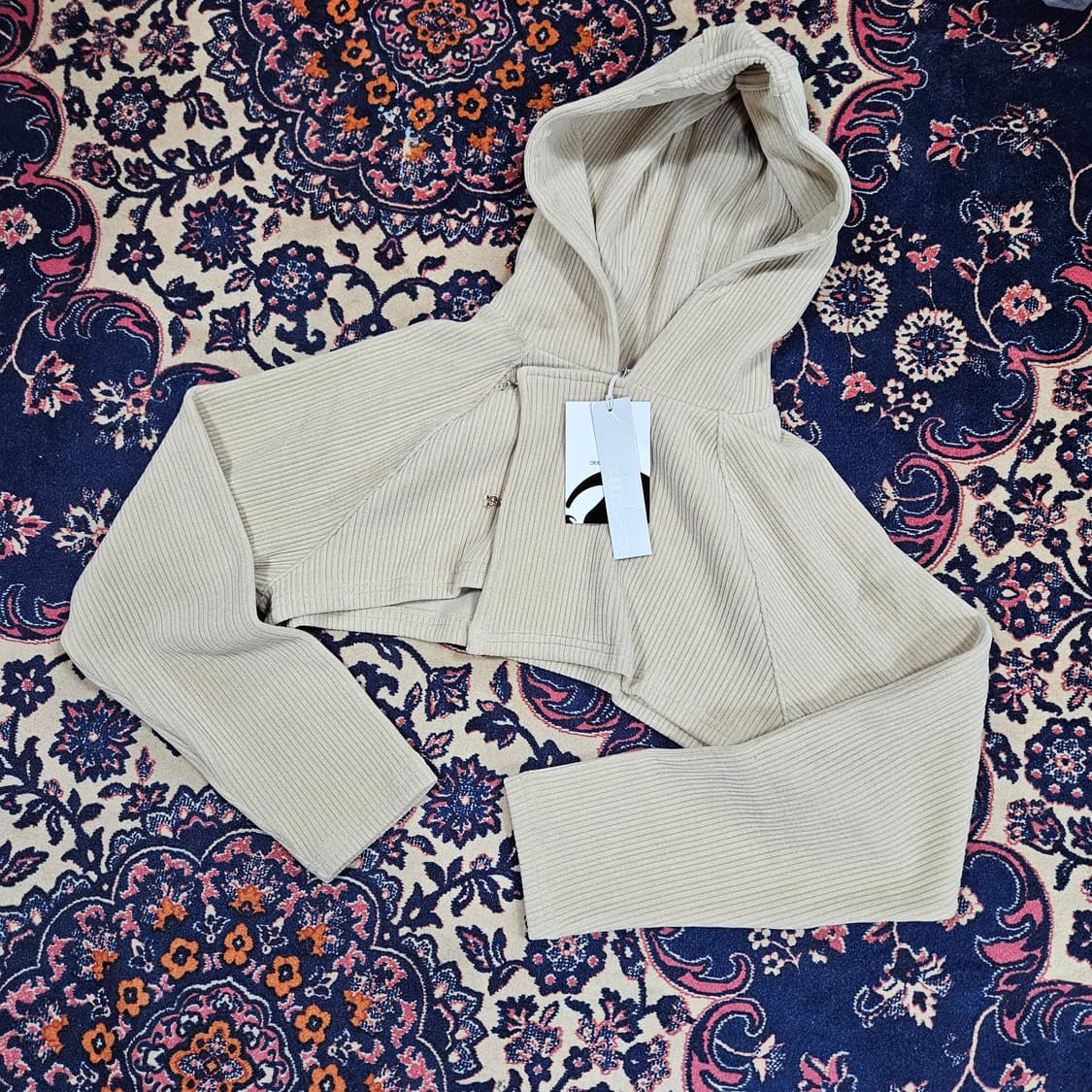 (새상품)데비어퍼(DEBBY UPPER) BEBETO 후드 크롭자켓 상품이미지2