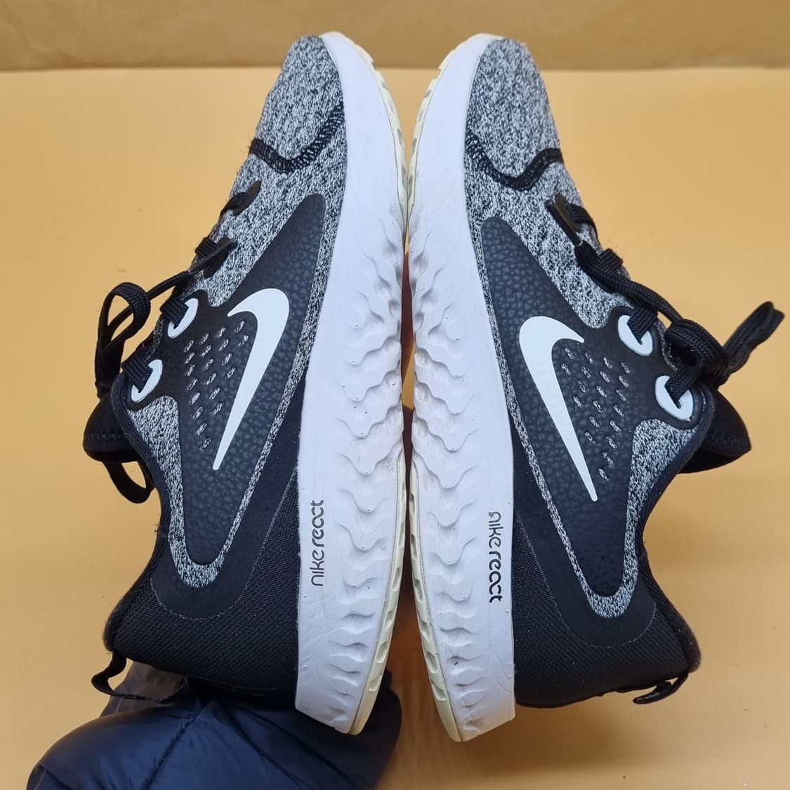 나이키 레전드리액트 여성운동화235. 상품이미지5