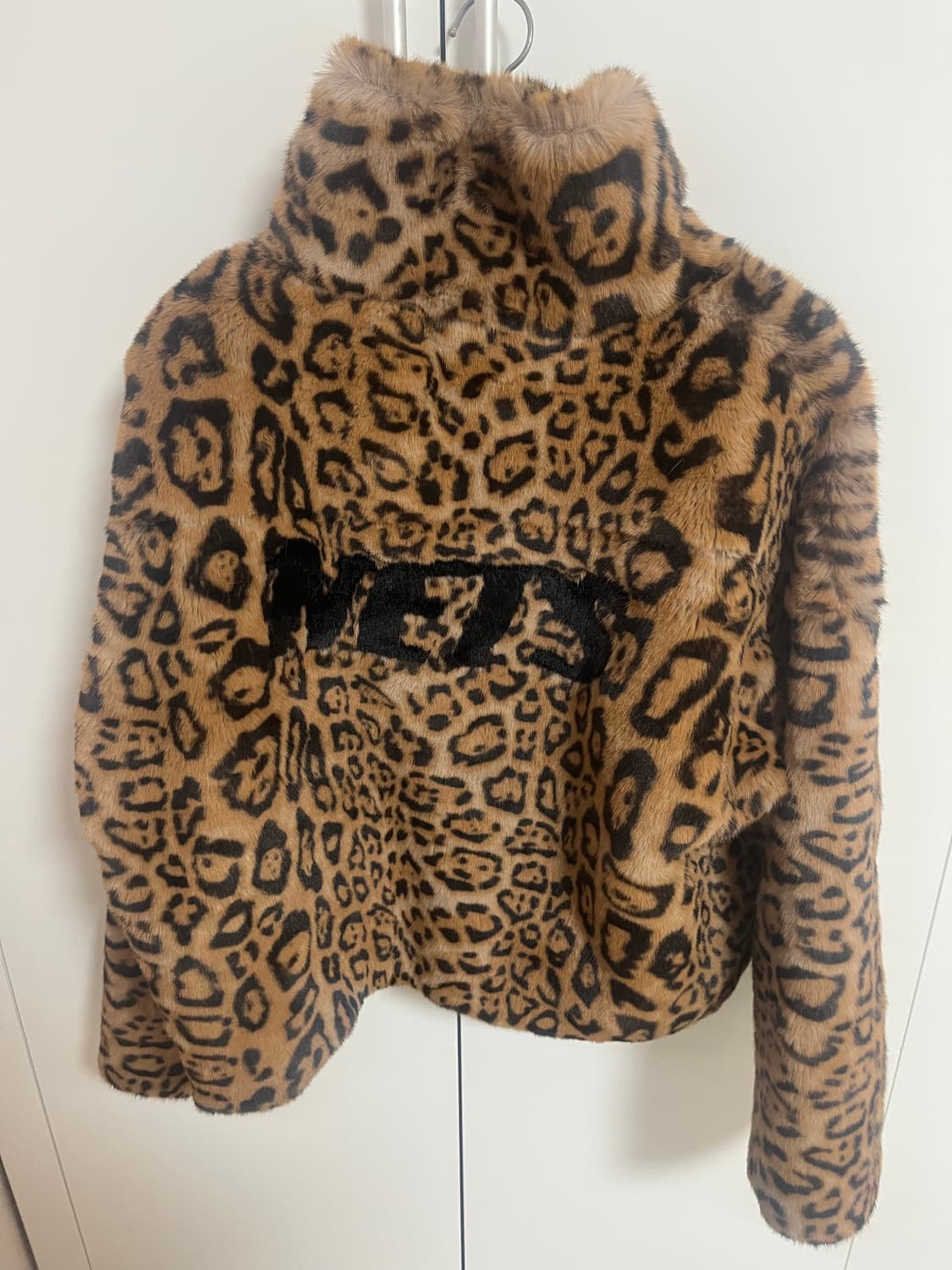 NBA 레오파드 밍크 퍼 크롭 자켓 상품이미지2