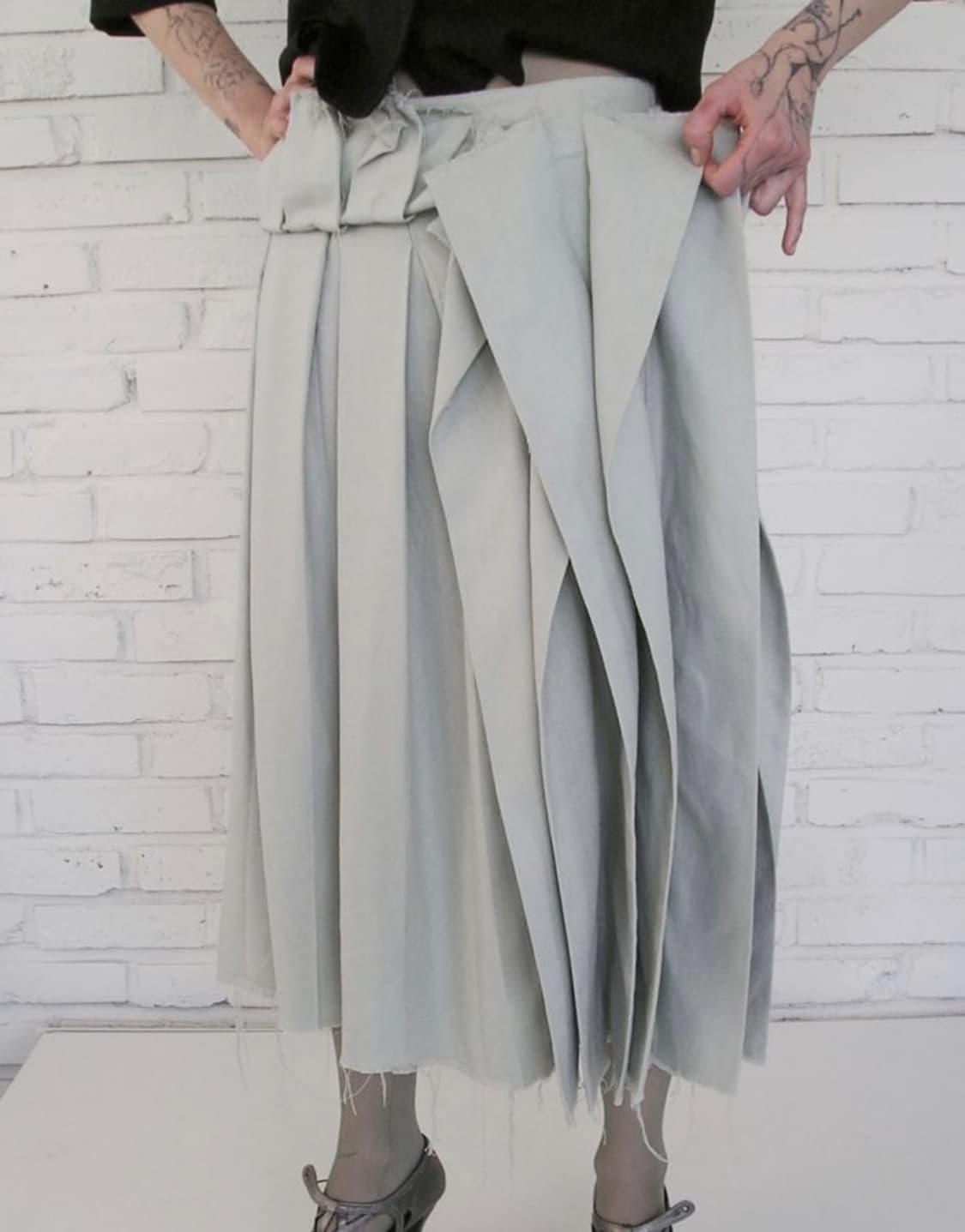 새상품) 에옹쓰 2025 Offbeat pleats skirt mint 상품이미지2