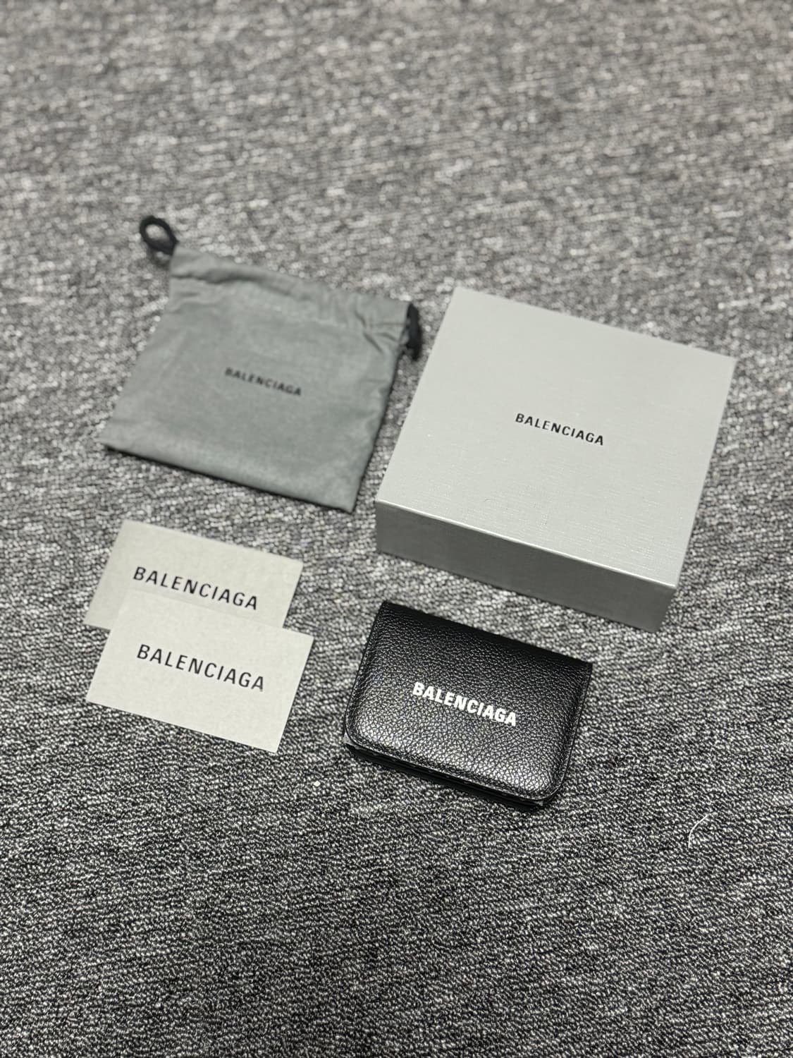 발렌시아가 지갑 상품이미지1