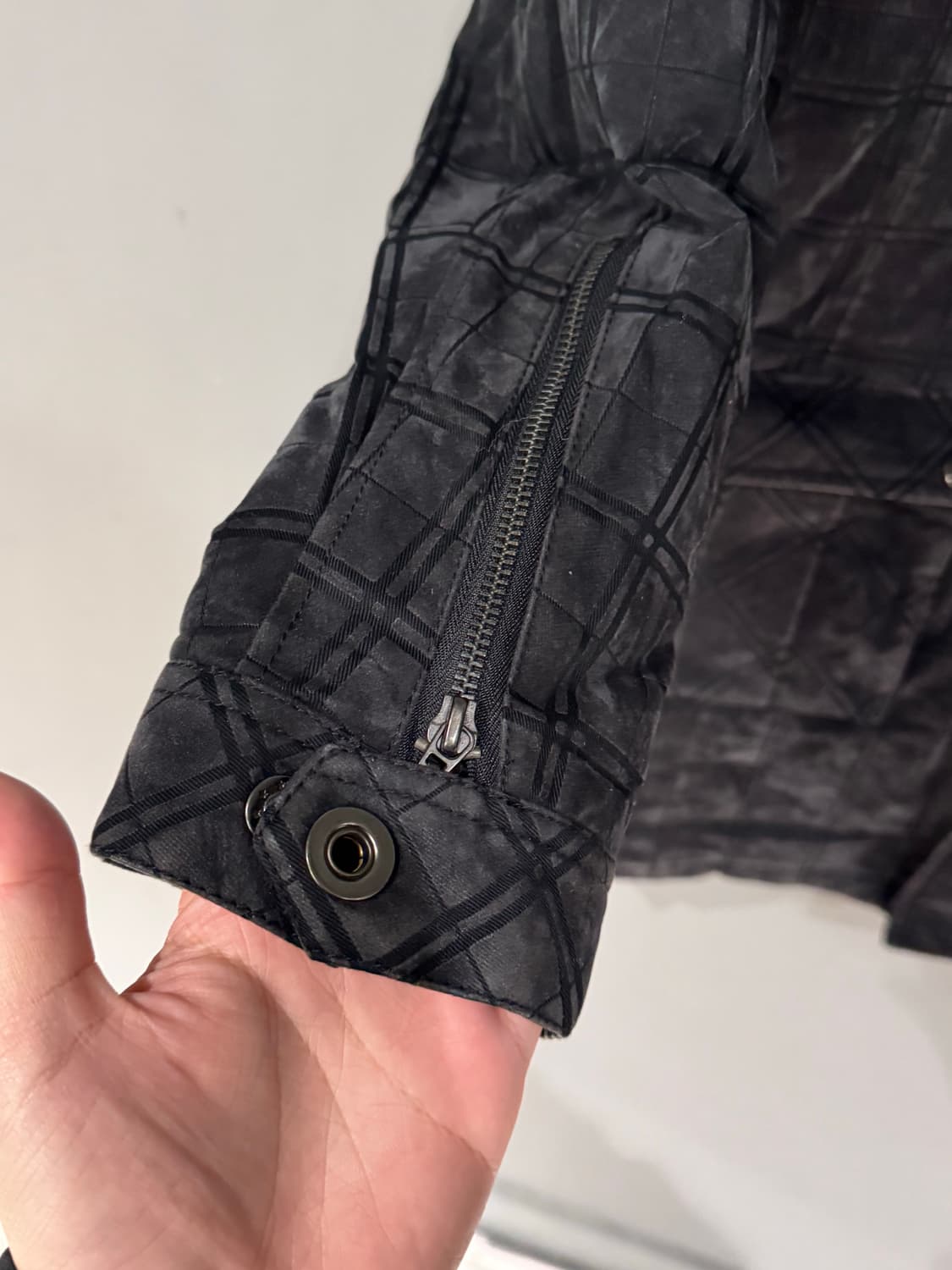 In The Attic 체크 패턴 버클디테일 퍼 후드자켓  상품이미지7