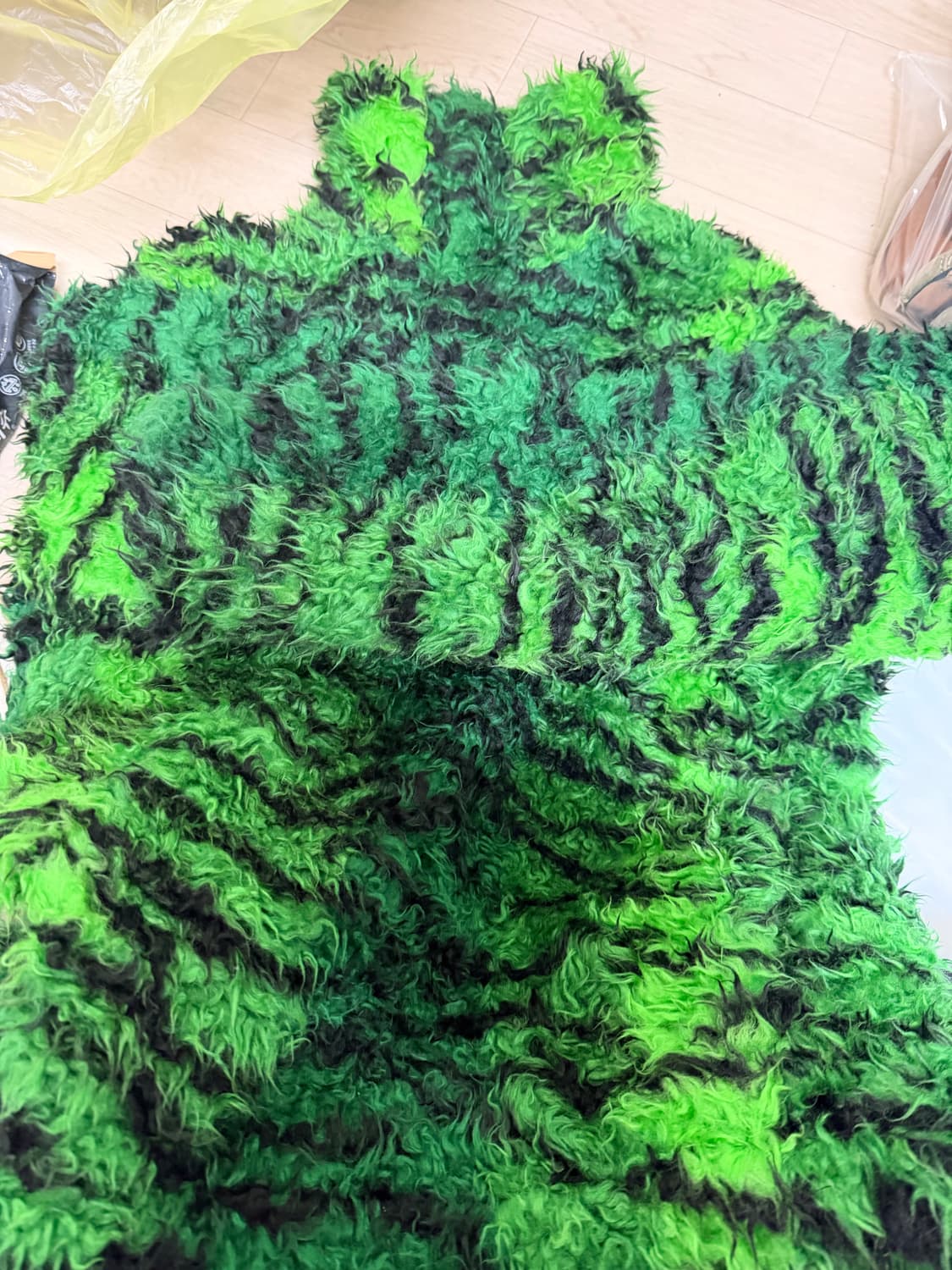 Kenzo H&M 콜라보 페이크퍼 풀오버 상품이미지1