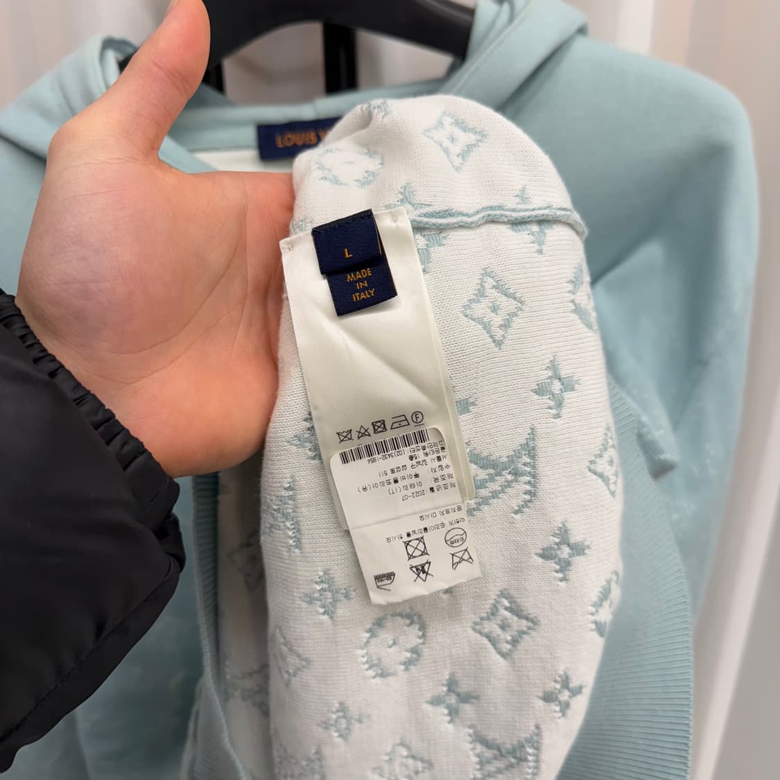 [백화점판/L] 루이비통 모노그램 그라디언트 후드티 상품이미지4