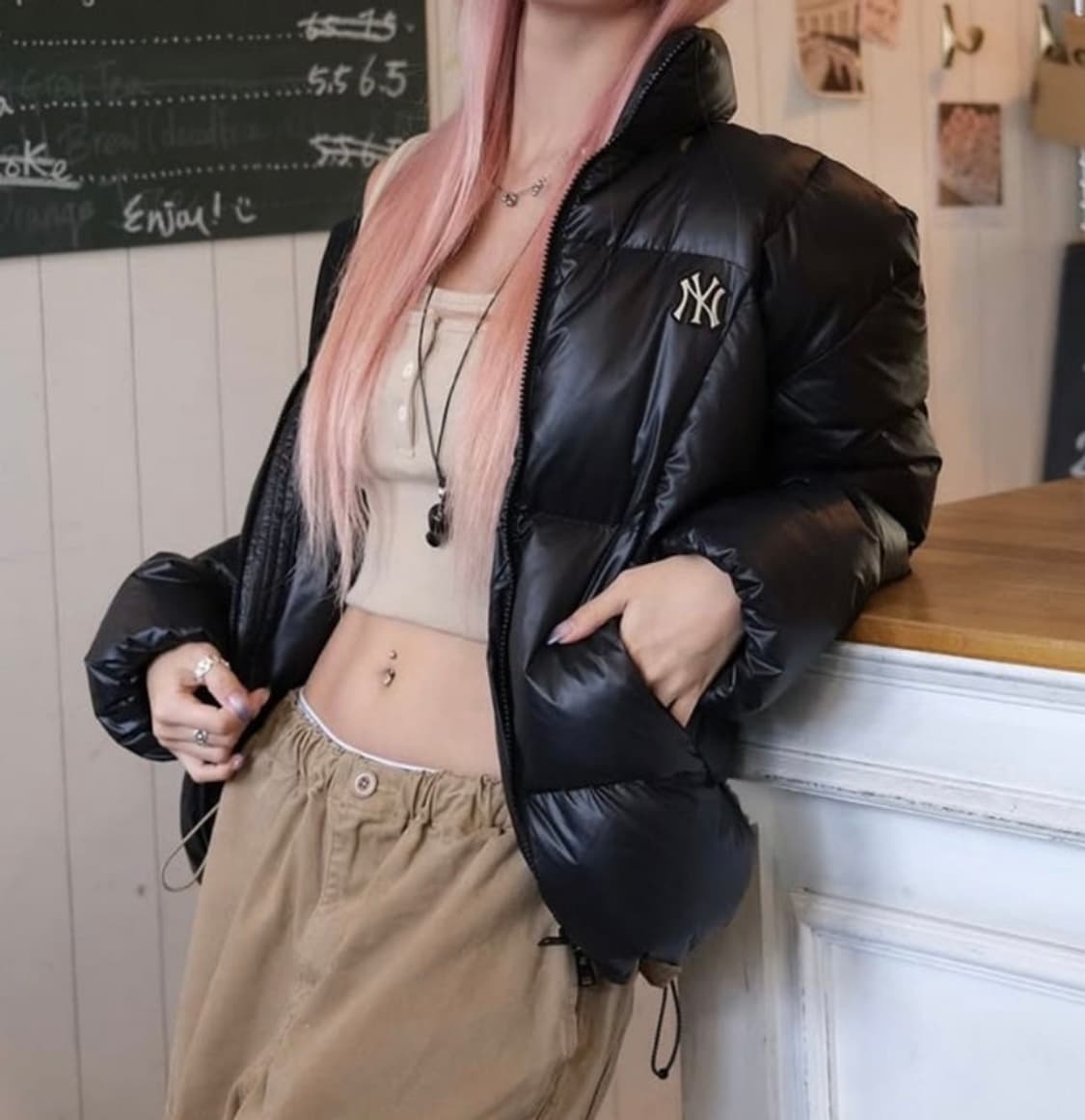 [에이티즈 산,키스오프라이프 쥴리,투어스 신유 착용] mlb 커브숏패딩 상품이미지4