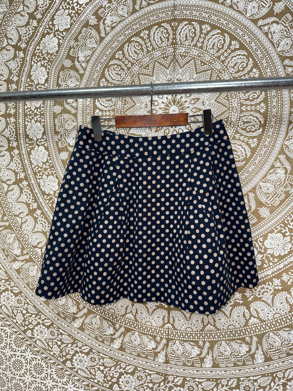 Clovis 도트 턱 미니스커트 상품이미지3