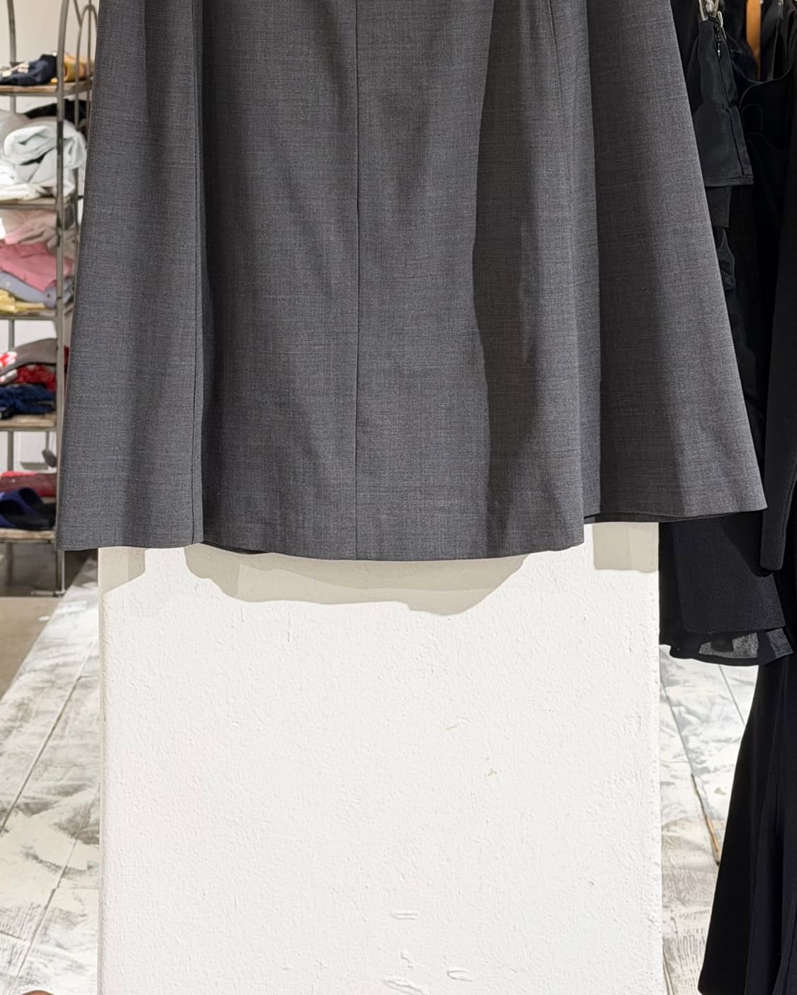 띠어리 그레이 울 플리츠 미디 스커트 상품이미지6