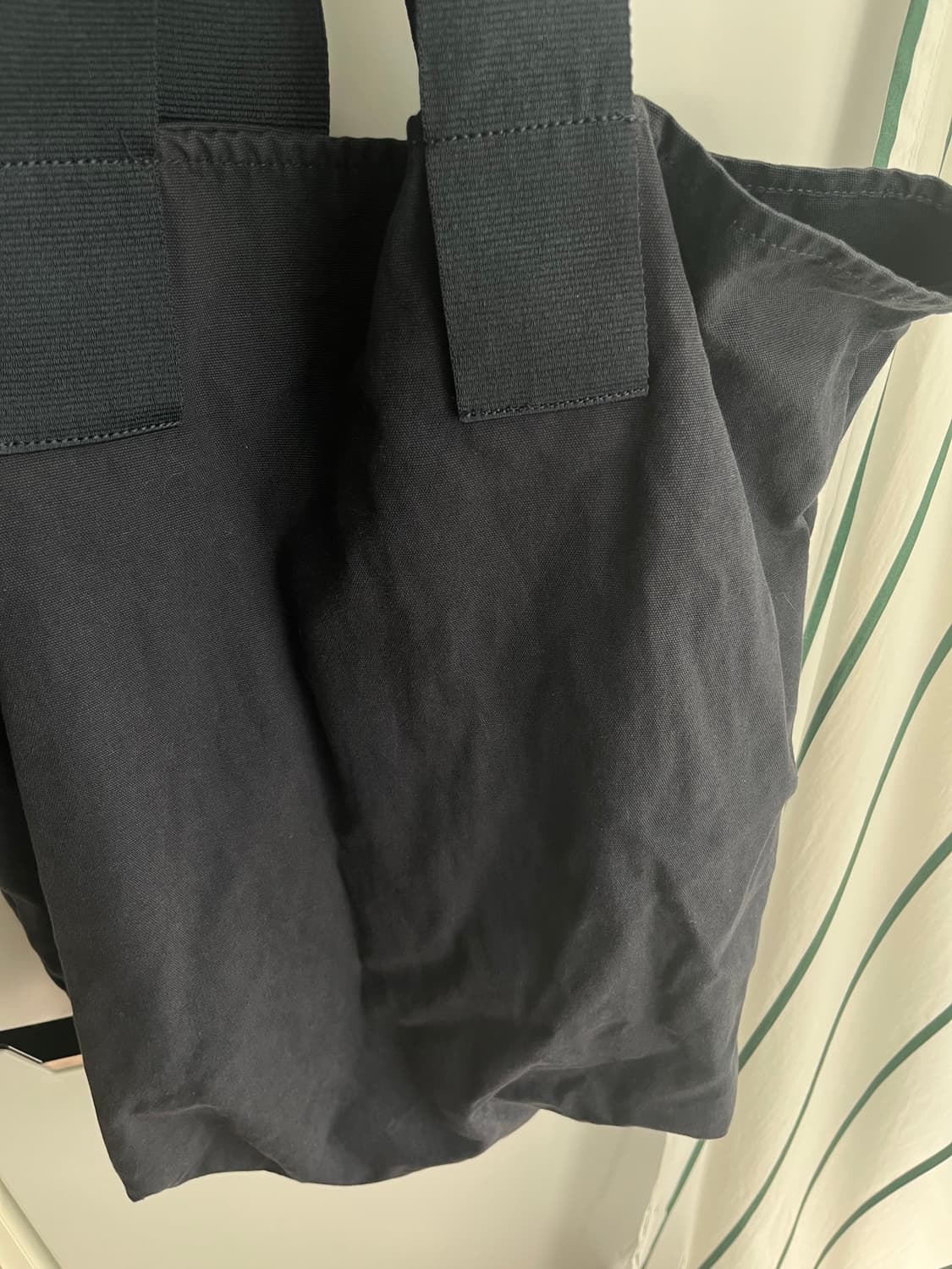 COS 코튼 숄더백 상품이미지4