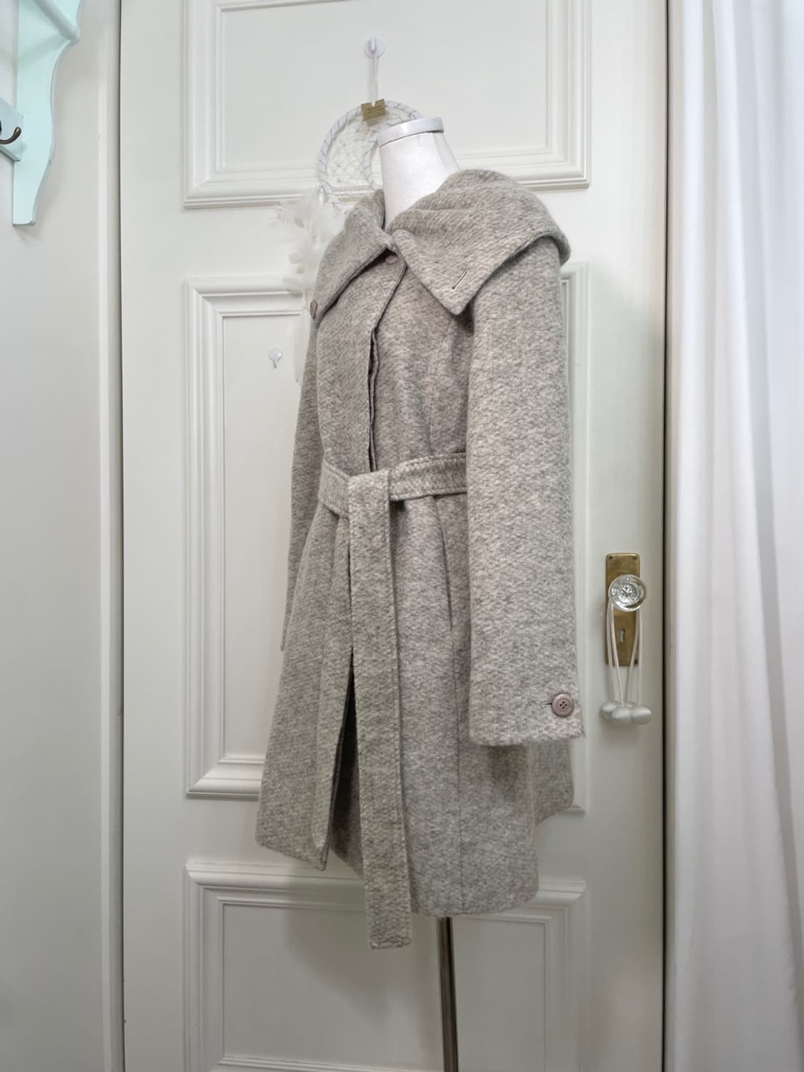 beige gray diagonal belt midi coat 상품이미지2