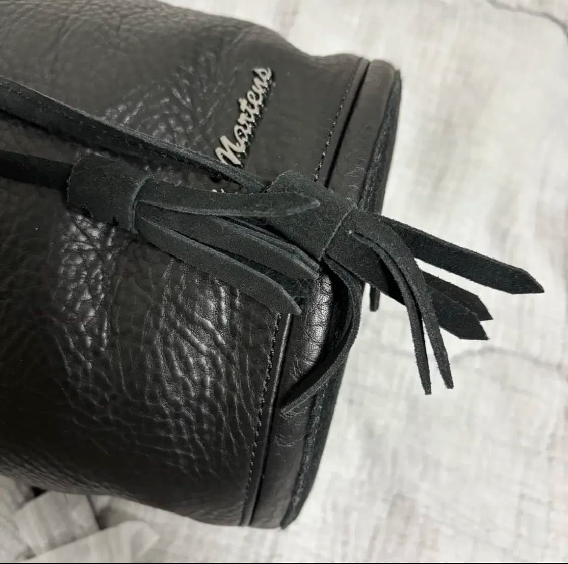 닥터마틴 리얼레더 통 소가죽 버킷백 크로스백 새상품 상품이미지4