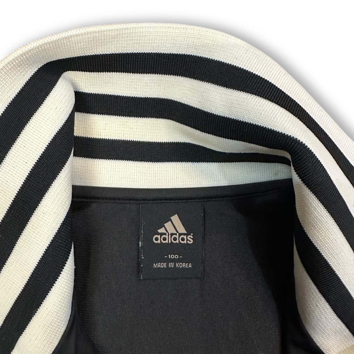 아디다스 검흰 트랙탑 상품이미지4