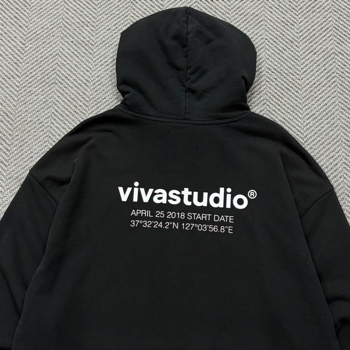 비바스튜디오 베이직 로고 후드티 v2862 상품이미지4