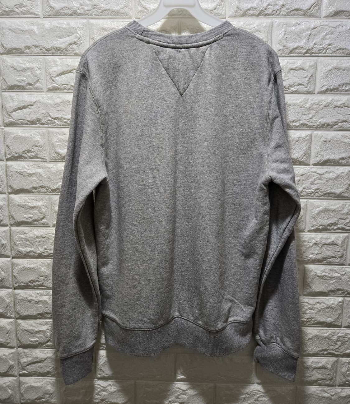 타미힐피거 스몰로고 맨투맨 크루넥 스웨트셔츠 100 상품이미지6