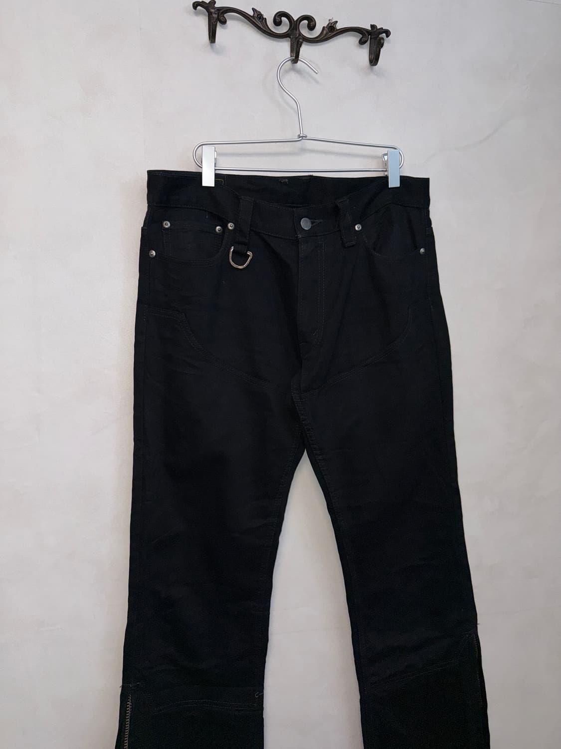 Black hard coated punk zipper 부츠컷팬츠 상품이미지2