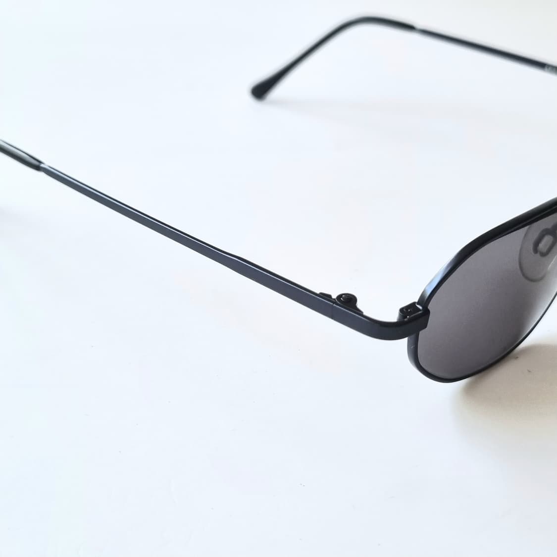 데드스탁 매트 블랙 헥사곤 슬림 선글라스 1782 상품이미지7