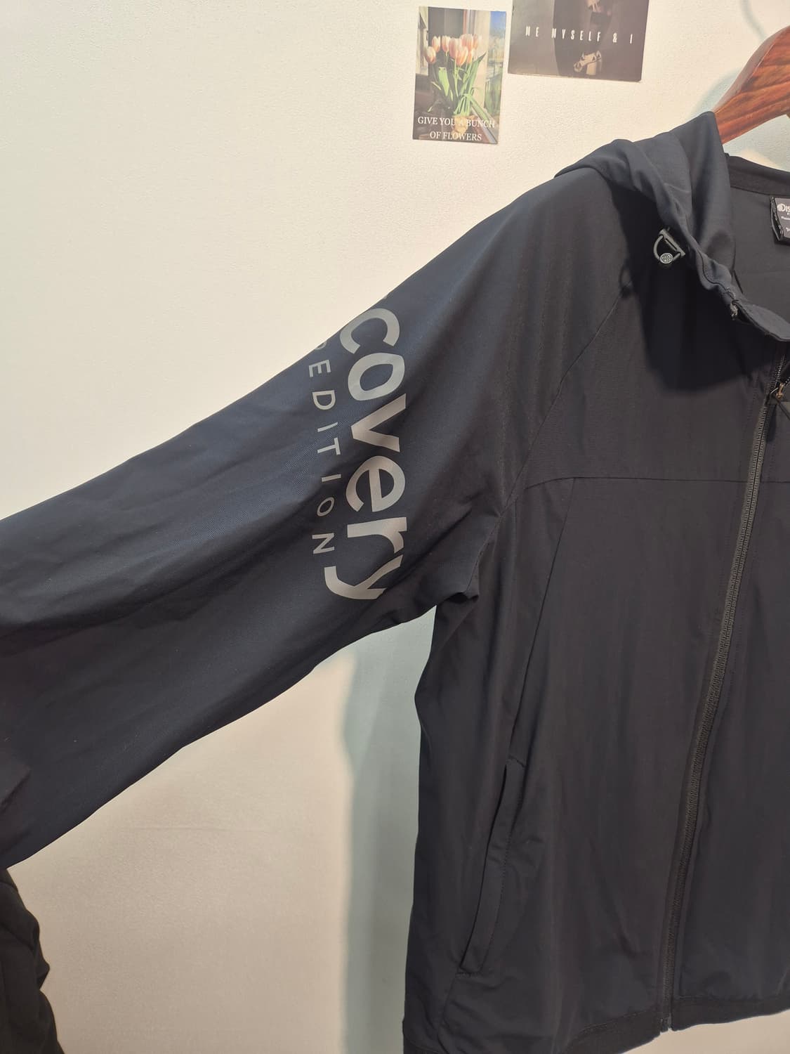 디스커버리 익스페디션 감정 후드 바람막이100 
사이즈  상품이미지3