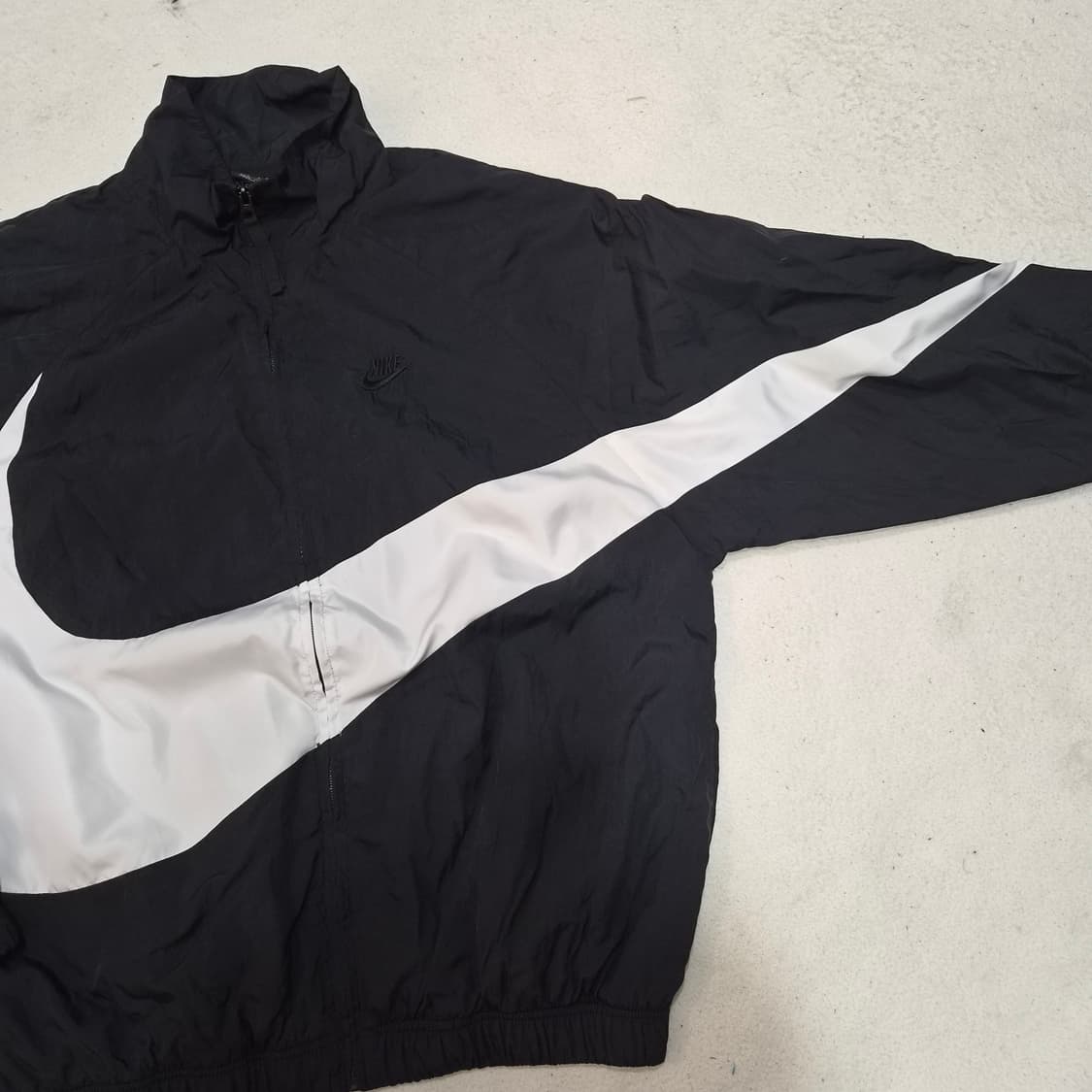 나이키  바람막이L 상품이미지2