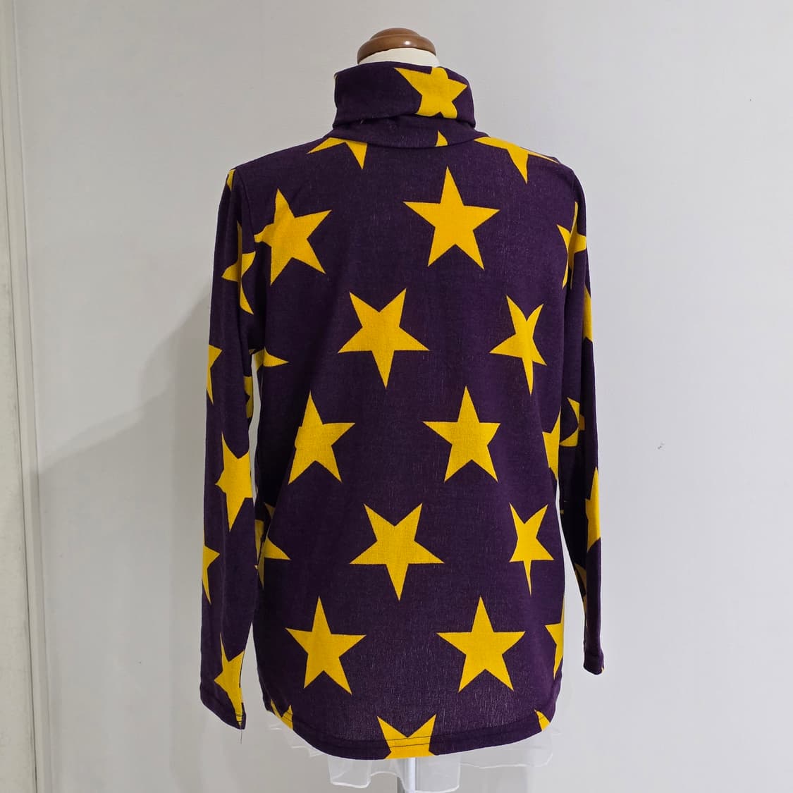 퍼플x옐로우 스타 대장 니트 폴라넥롱슬리브 상품이미지2