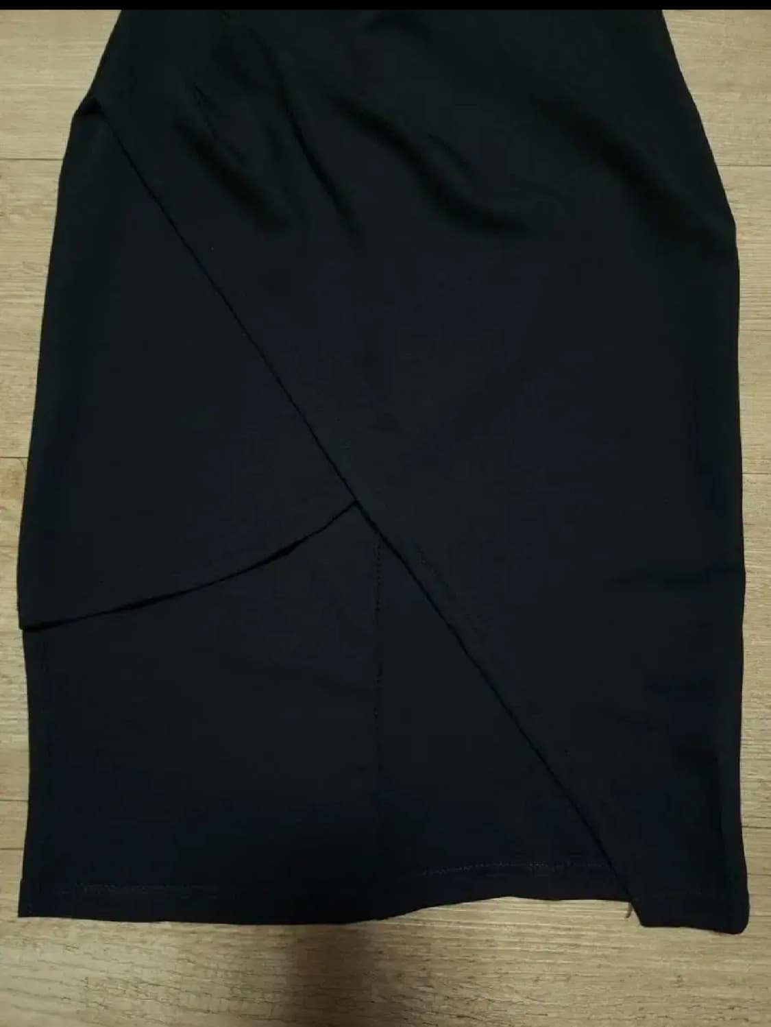 새제품[S]블랙 언발 셔링원피스 상품이미지5
