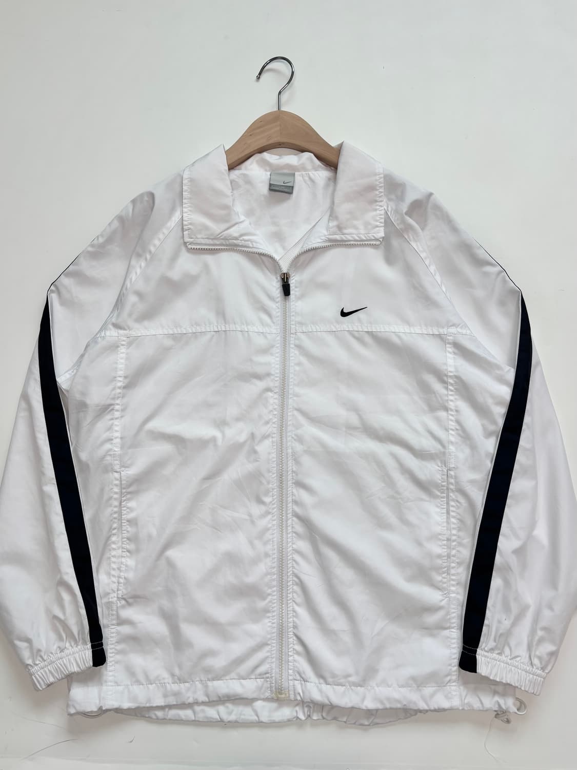 NIKE 화이트 바람막이 트랙탑  상품이미지4