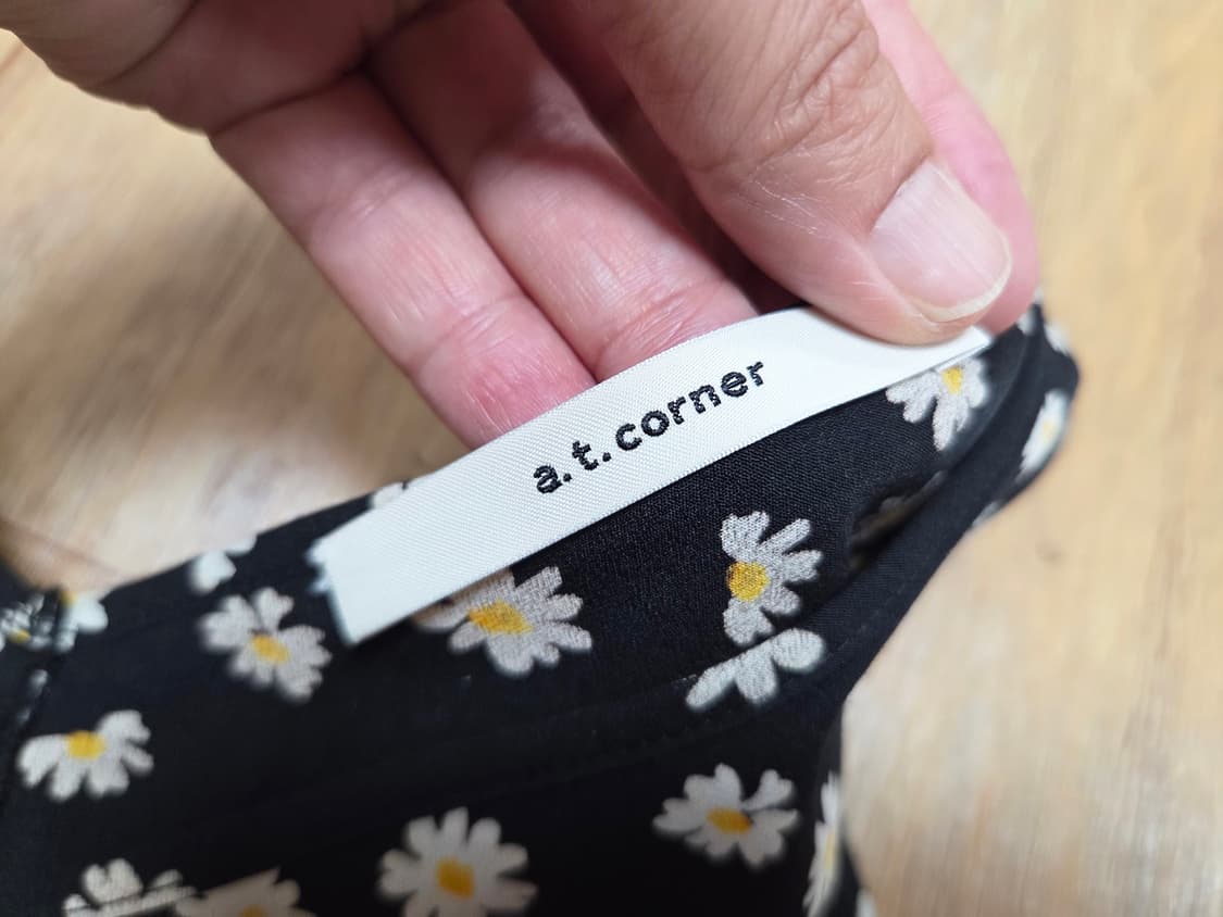 앳코너(at.corner) 플리츠배색 플라워 뷔스티에원피스 프리사이즈 상품이미지6