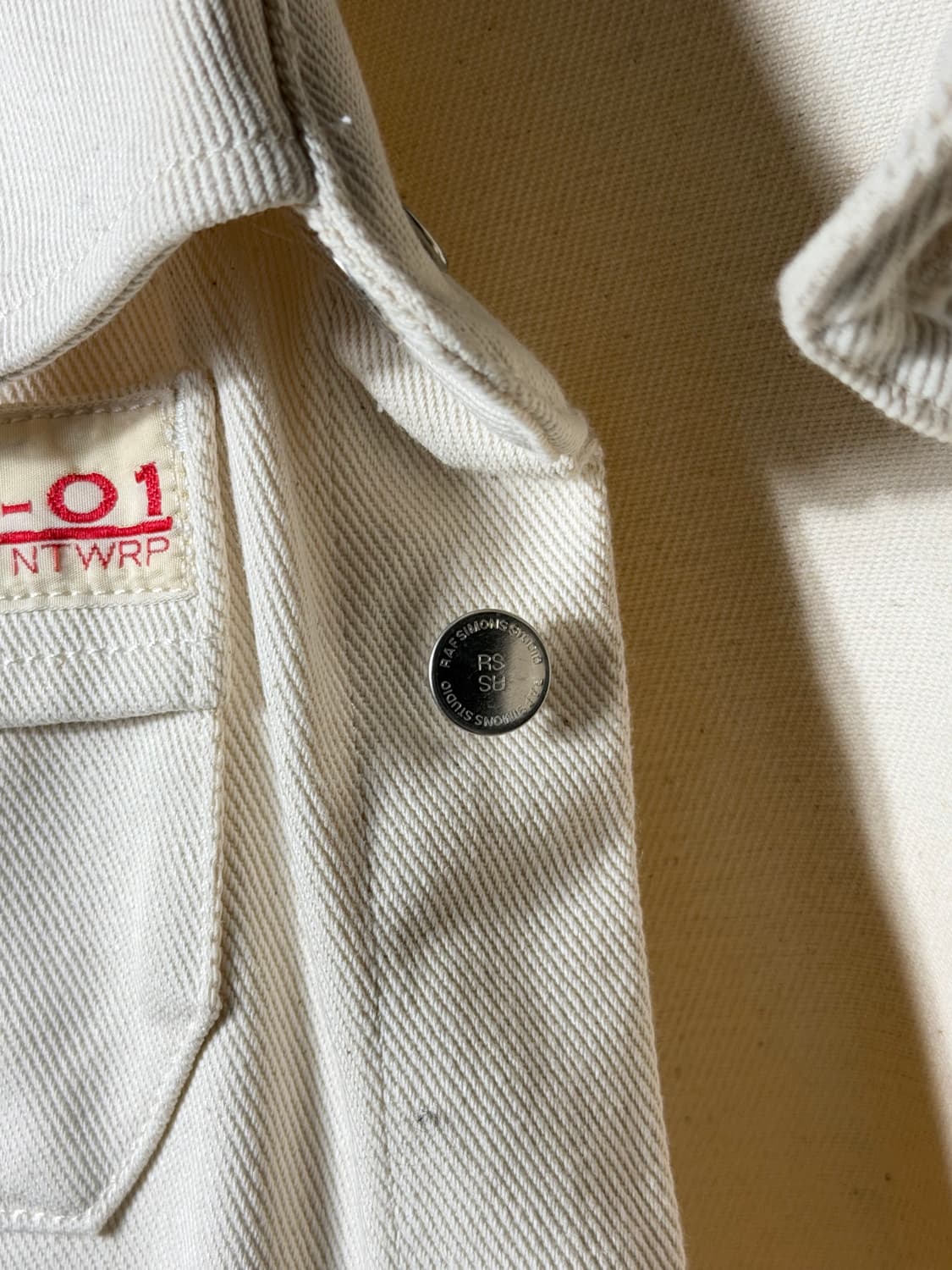 SS20 라프시몬스 슬림핏 데님셔츠 상품이미지7