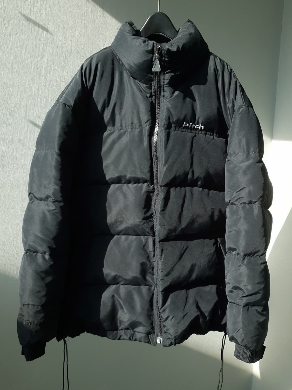 90s Bitch Skateboards down jacket 상품이미지2