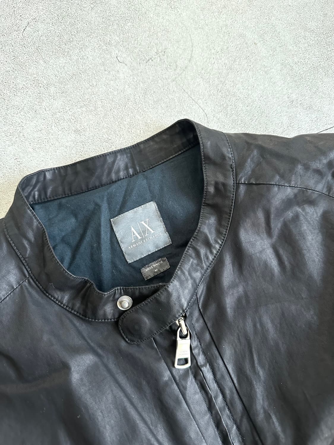 알마니 2000s 왁스코팅 자켓 블랙 상품이미지4