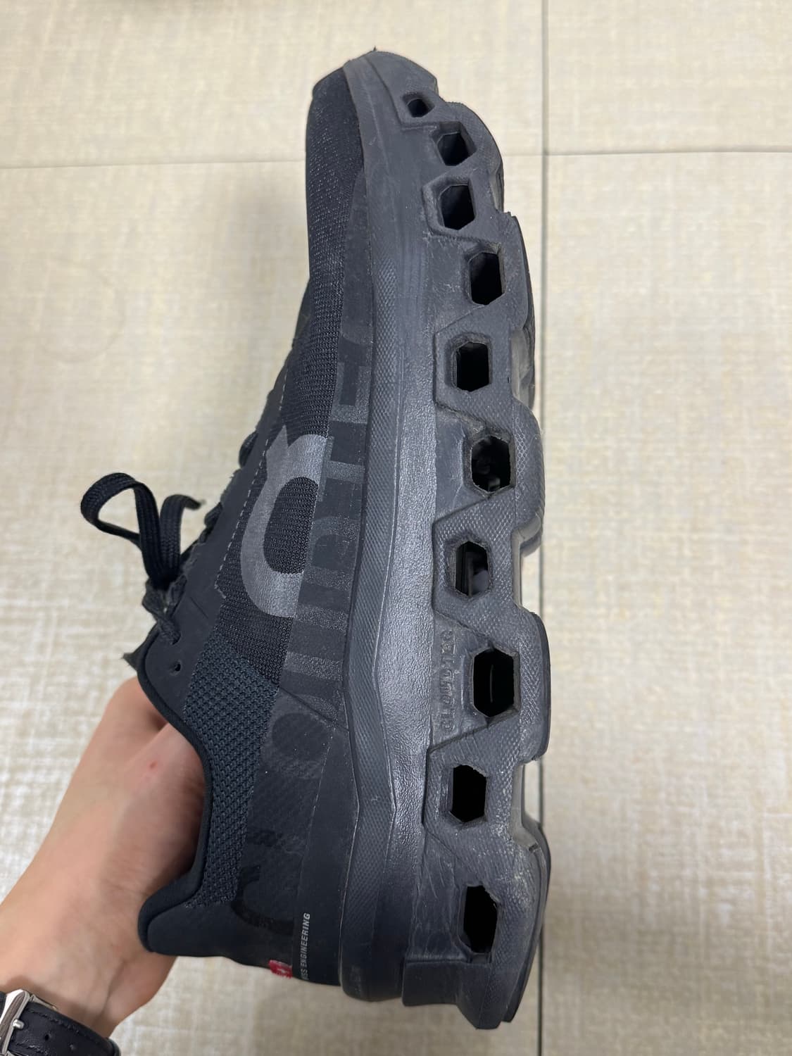 온러닝 클라우드몬스터 eu41 풀박 상품이미지6