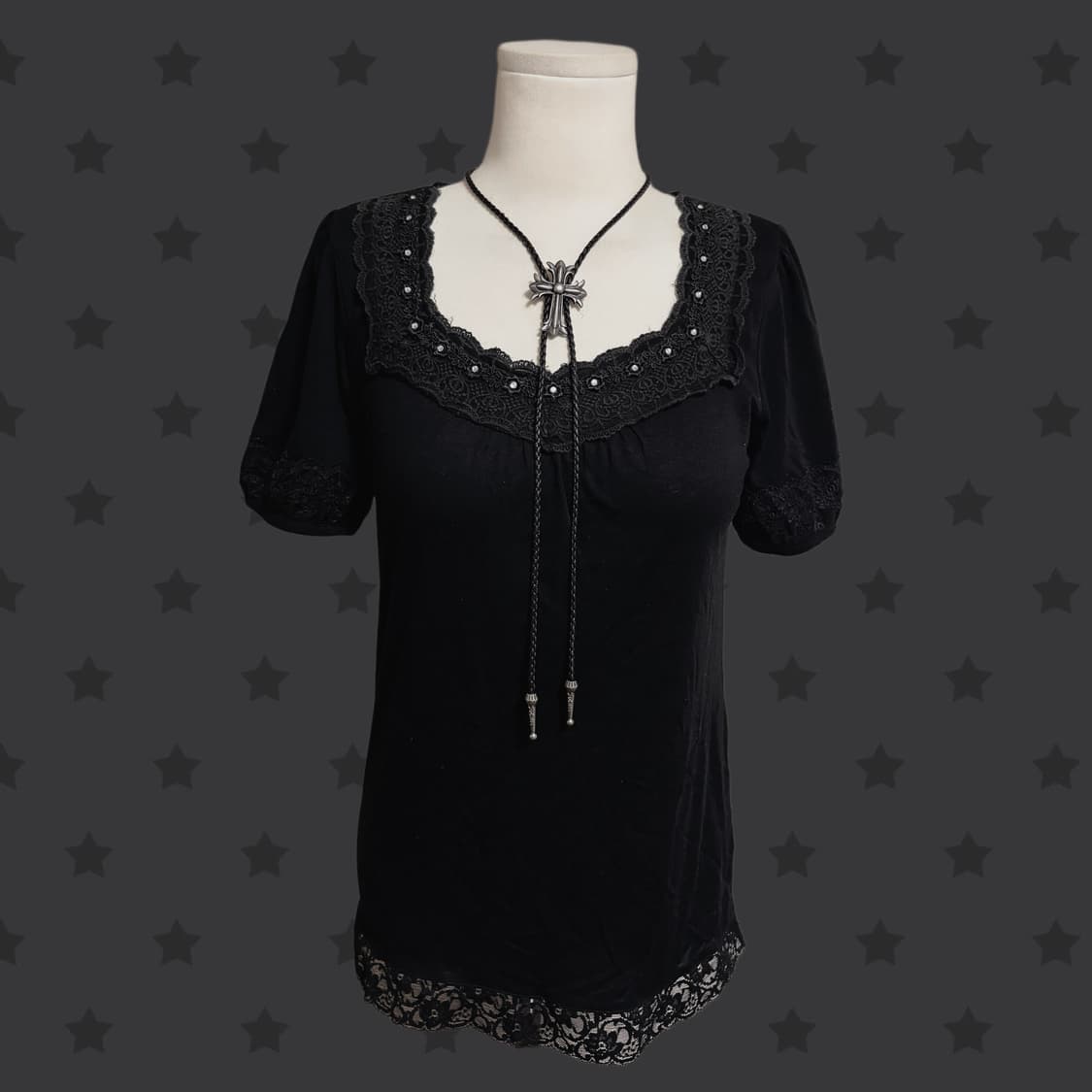 엑시즈팜 공겜여주 블랙 레이스 포인트 핀터깔 스퀘어유넥 디테일 티 상품이미지1