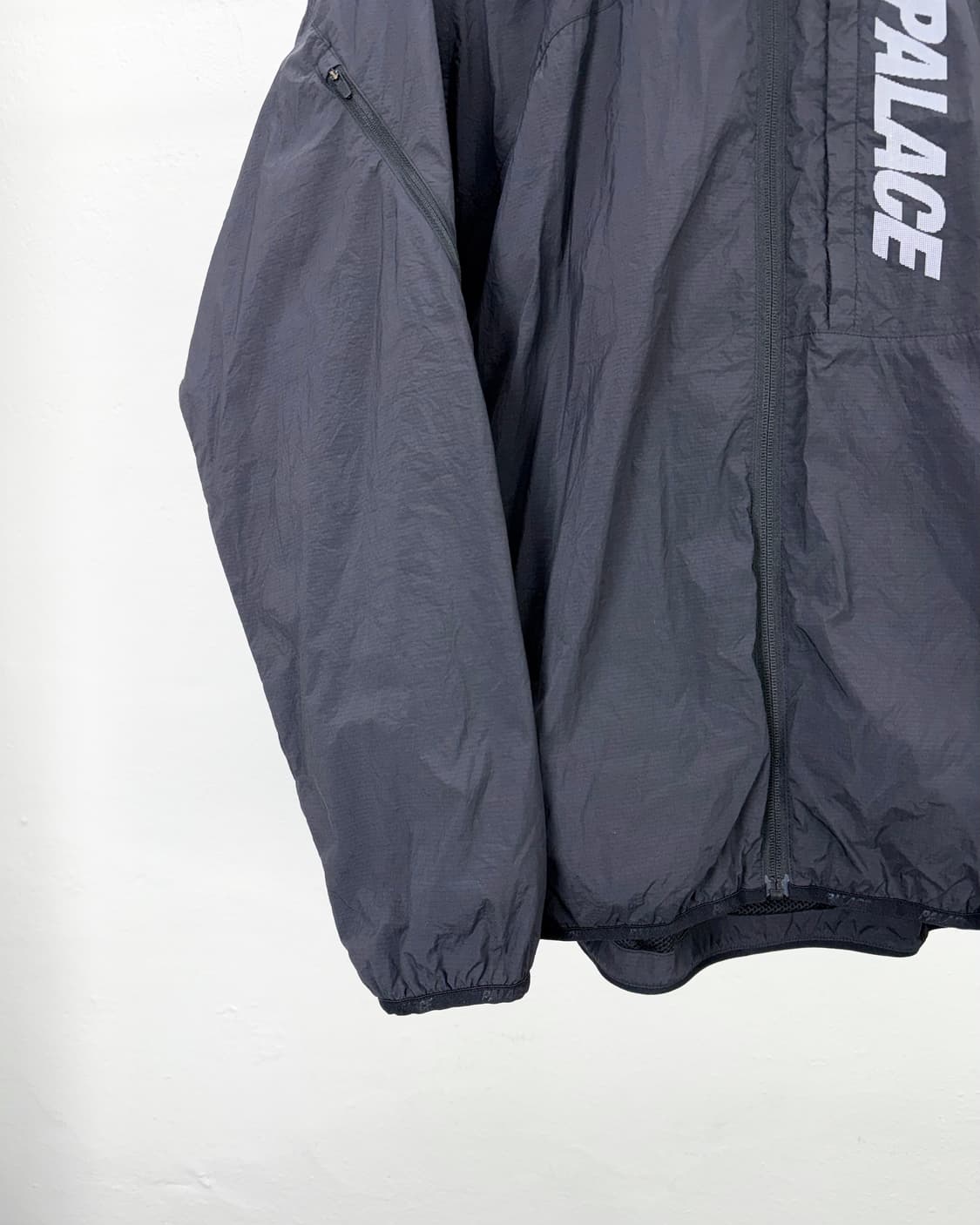 팔라스 25ss 벤틸레이트 후디 자켓 블랙 상품이미지5