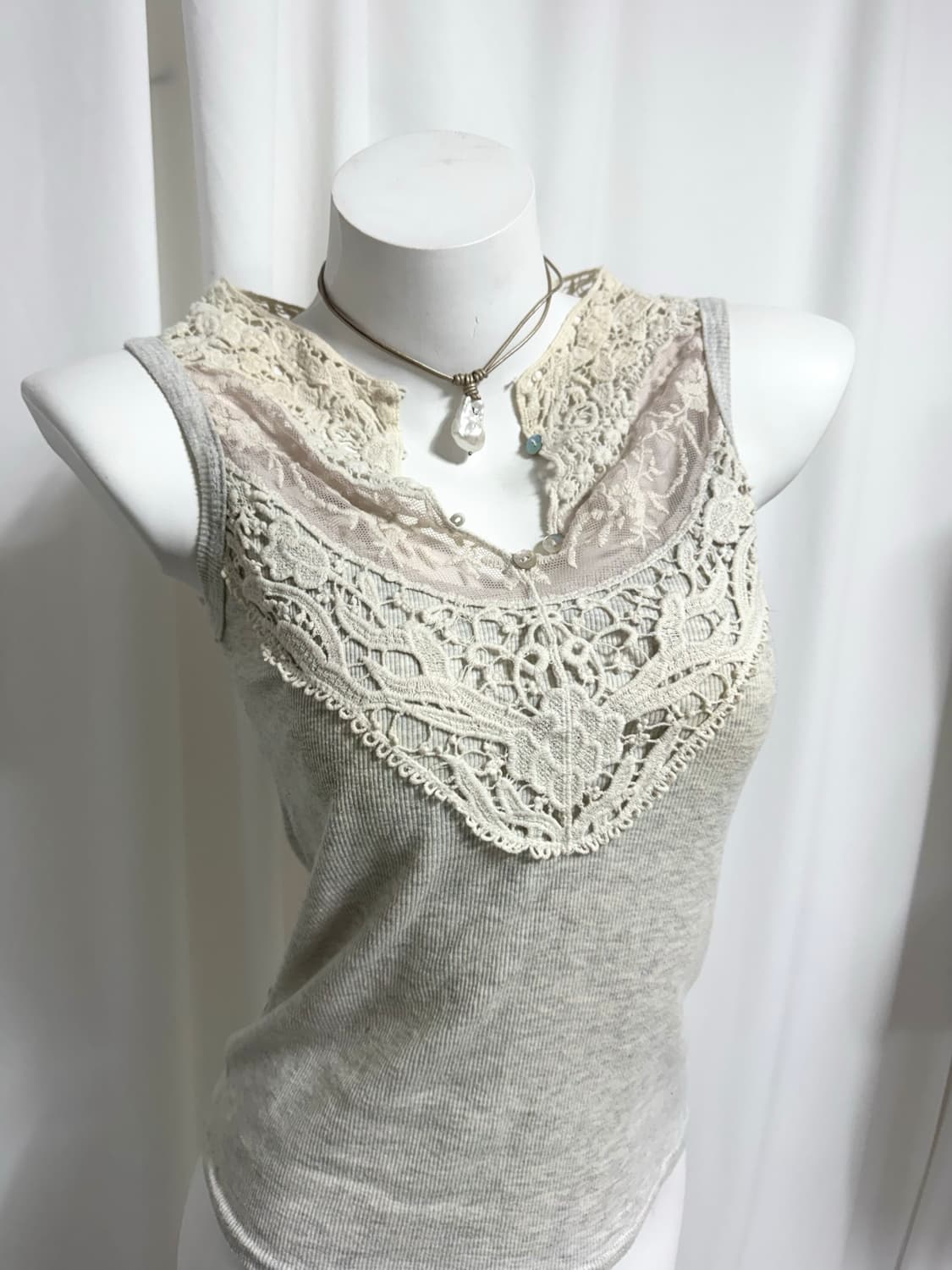 Crochet ivory sleeveless 상품이미지2