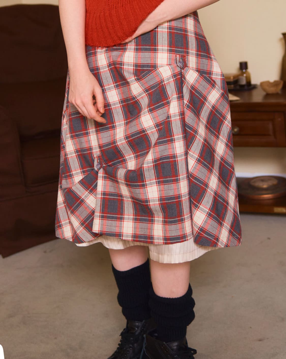 헤레틱 버튼 플레어 체크스커트 상품이미지1