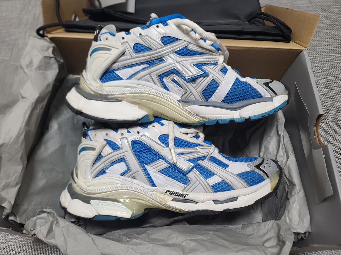 발렌시아가 뉴러너 41 블루 스니커즈 상품이미지4